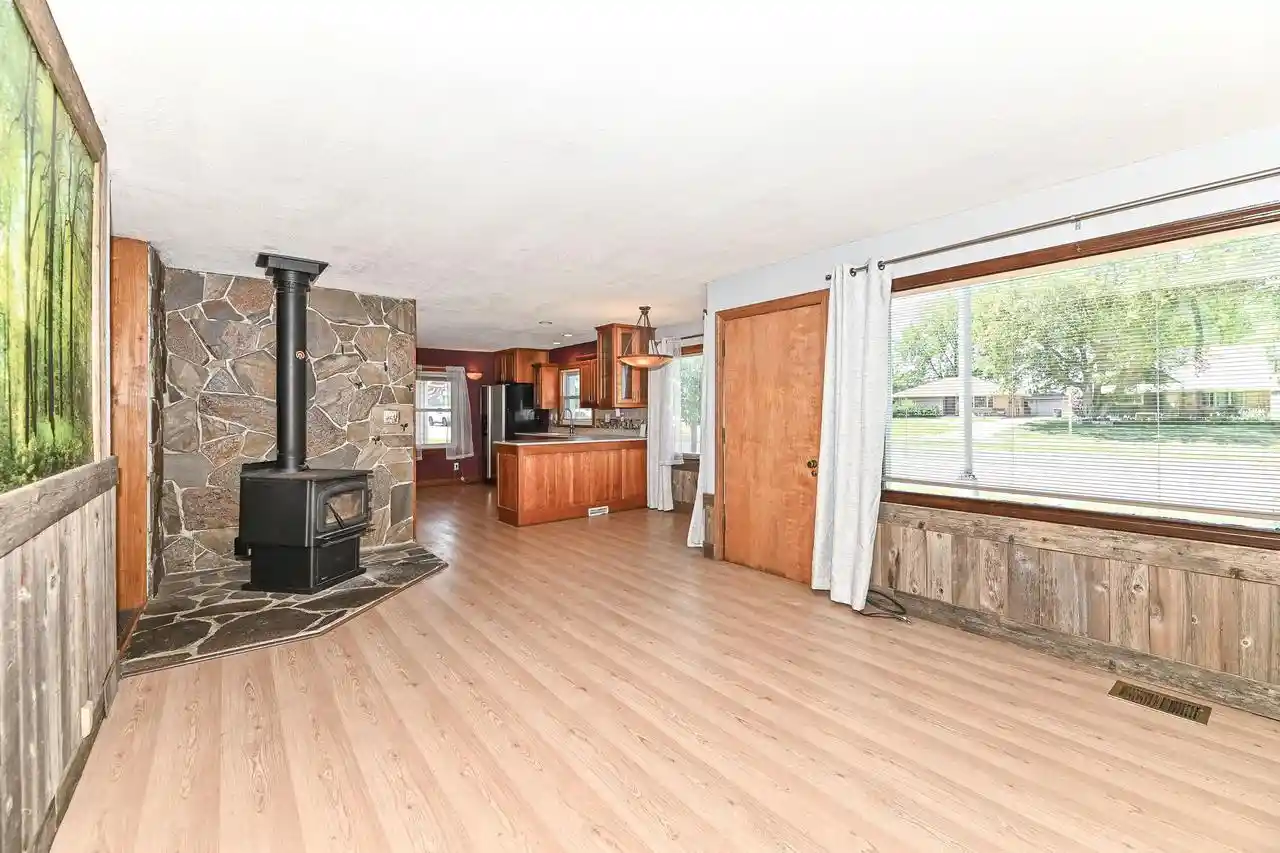 Homes for sale in Greenfield, WI | 7141 W Forest Home Avenue Avenue, Greenfield, WI 53220 | MLS# 1970466
