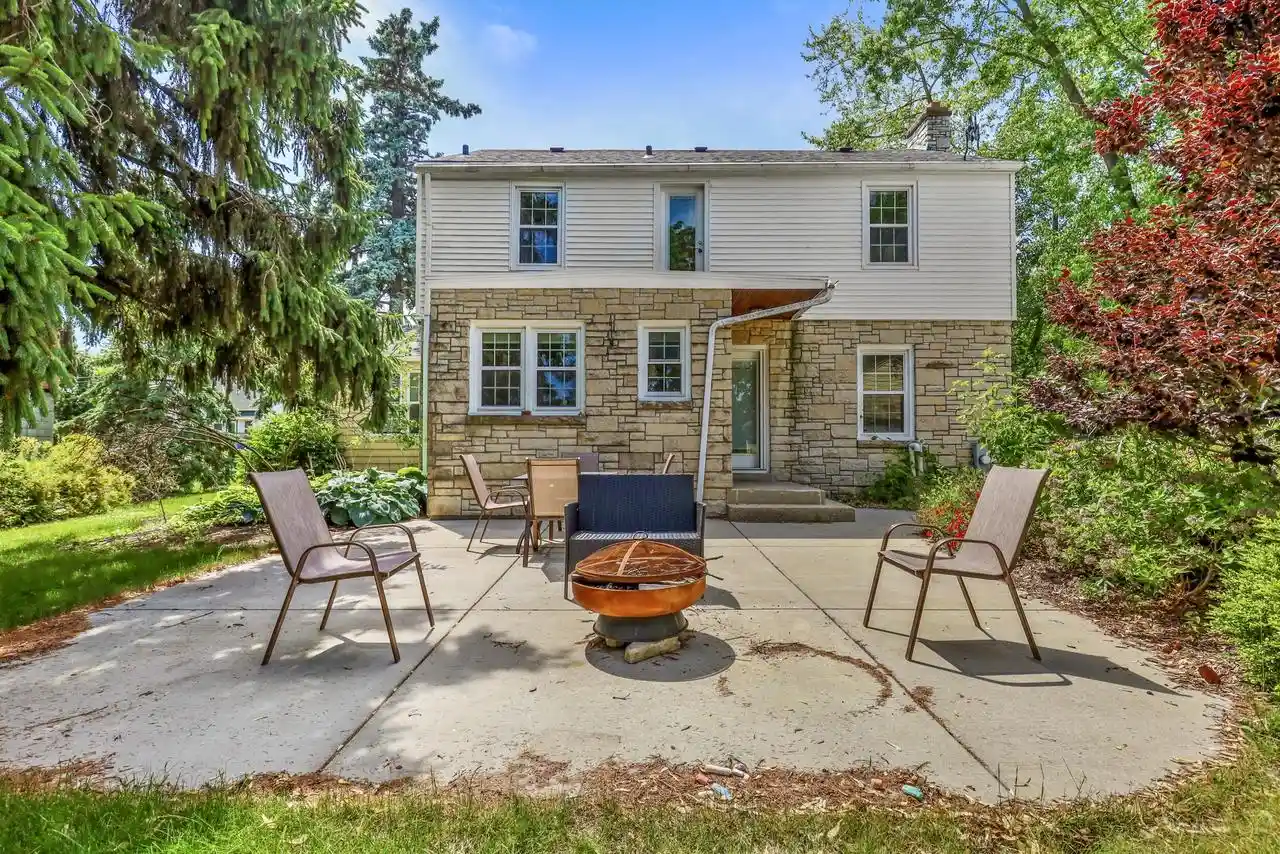 Photo 1 of Single family home for sale at 129 S Jackson Street Street, Elkhorn, WI 53121 | MLS# 1970468 | Listing updated on 2026-08-09