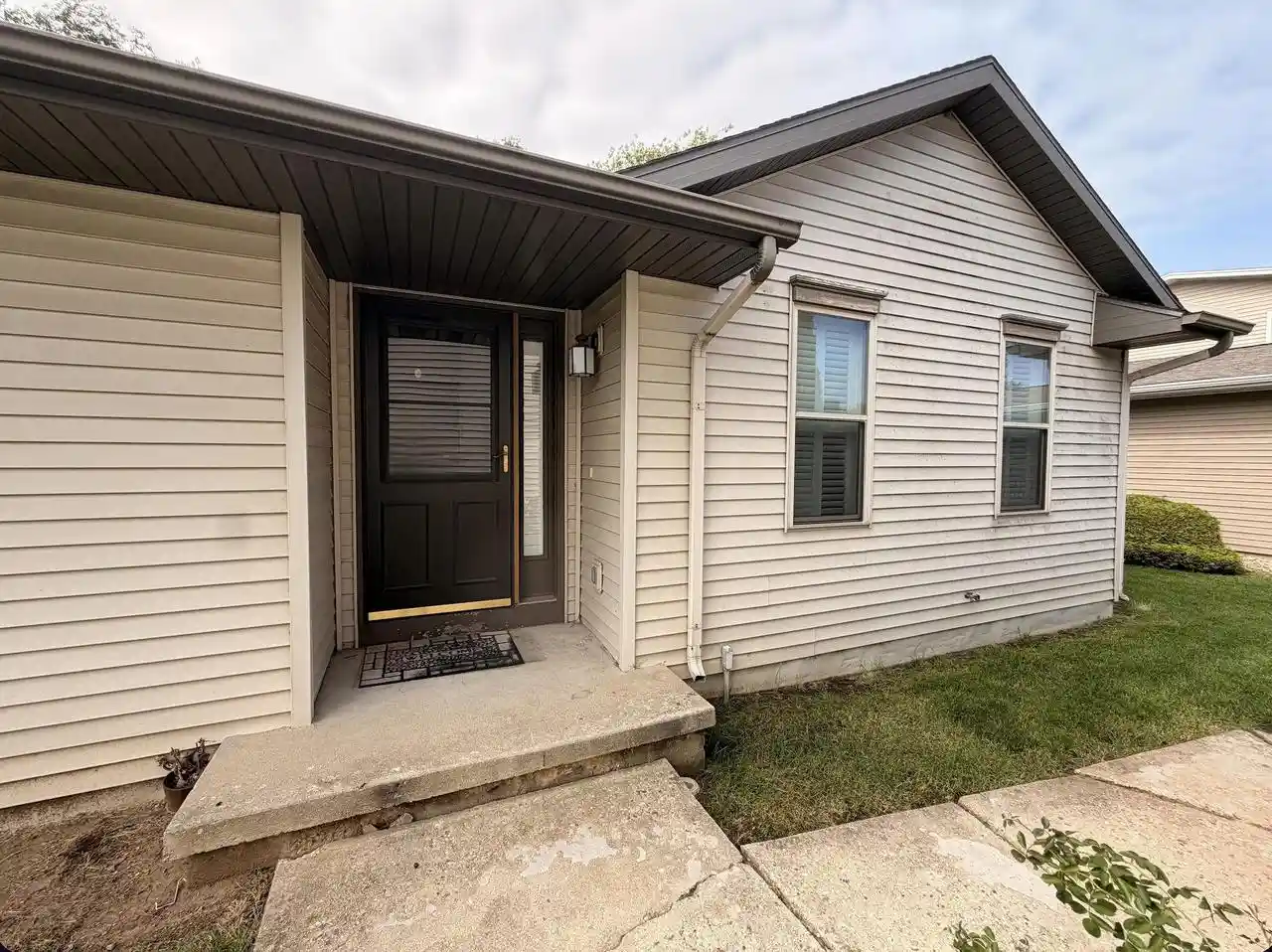 Homes for sale in Beloit, WI | 25 Plum Tree Village, Beloit, WI 53511 | MLS# 2027509
