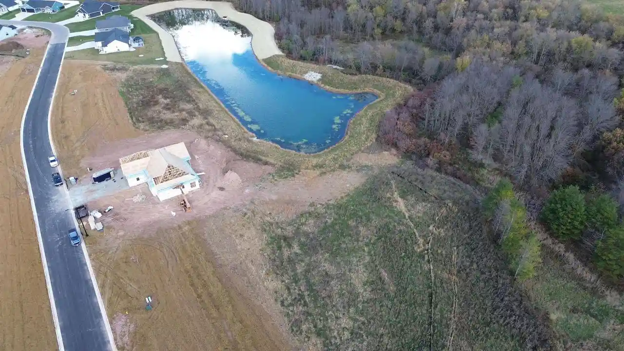 2nd image of 1624 N Torchwood Trail Trail, De Pere, WI 54115 | MLS# 50328694
