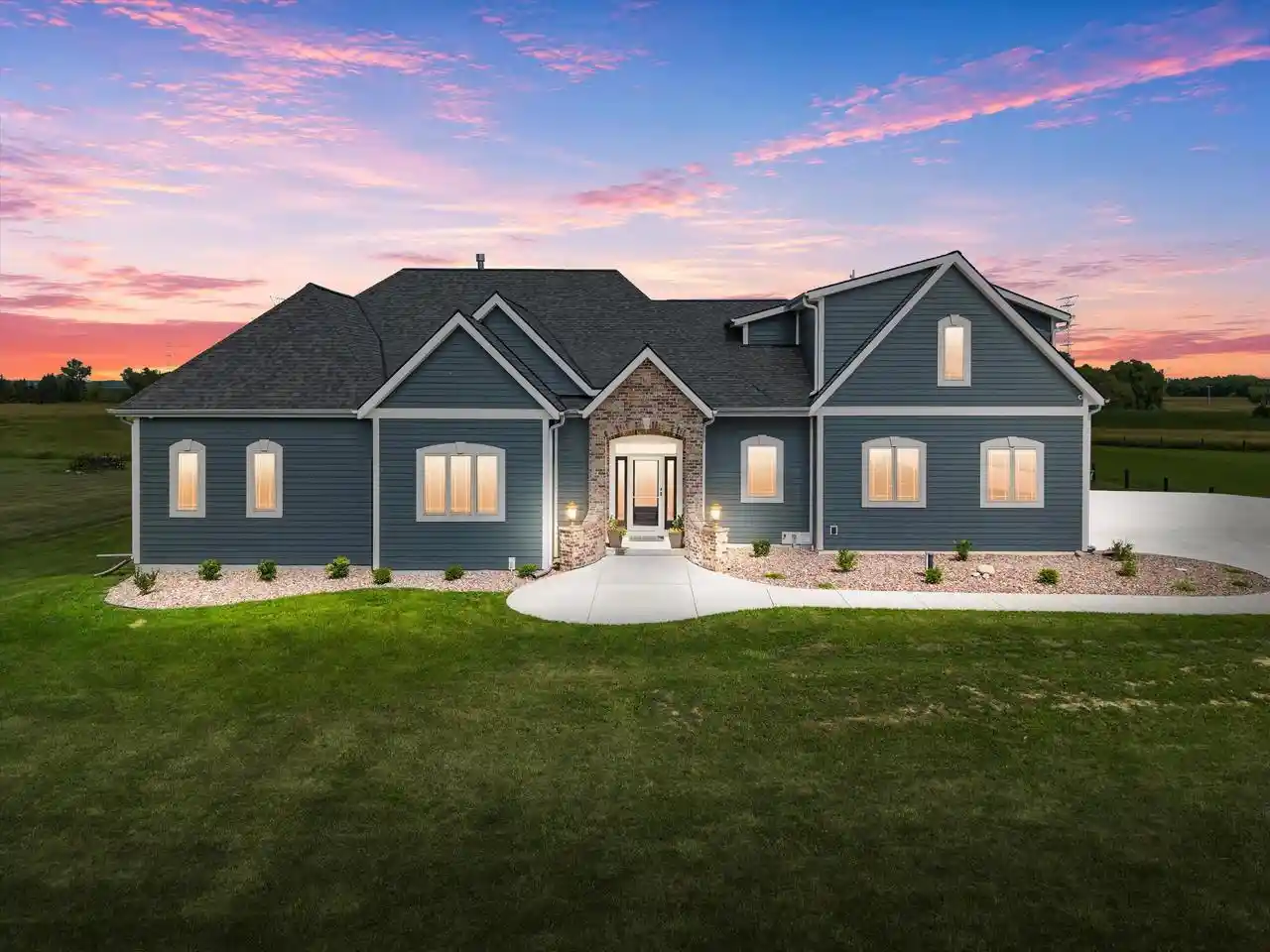 Photo 1 of Single family home for sale at W187s10596 Kelsey Dr Dr, Muskego, WI 53150 | MLS# 1970492 | Listing updated on 2026-09-04