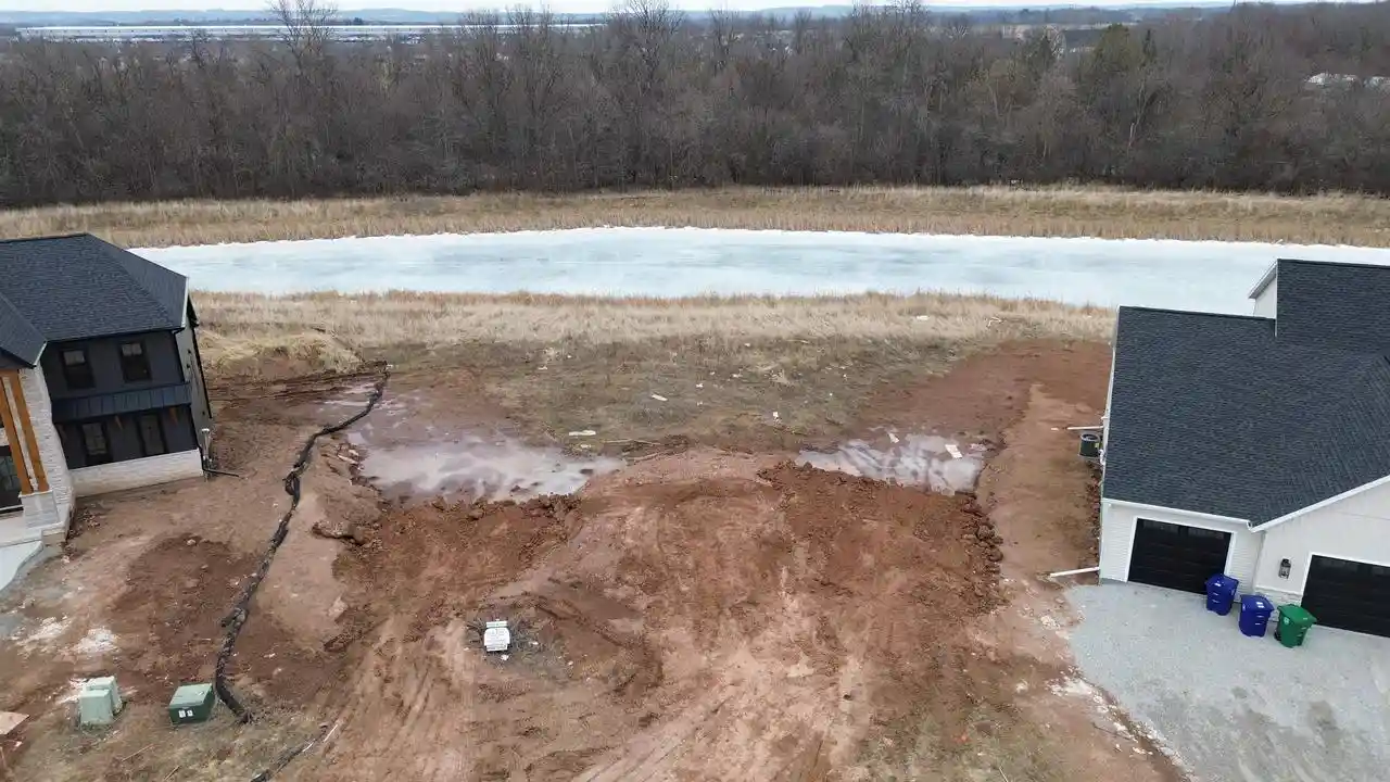 3rd image of 2500 N Stellita Circle Circle, De Pere, WI 54115 | MLS# 50328695