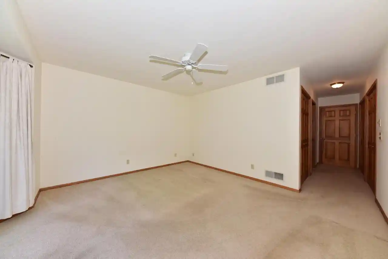 3rd image of 1322 Hidden Fields Dr Dr, West Bend, WI 53095 | MLS# 1970494