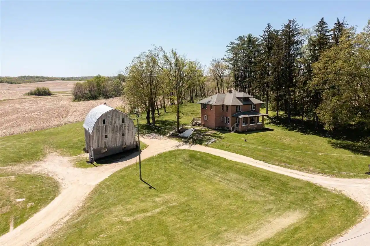 Homes for sale in Viroqua, WI | E7155 Traastad Road Road, Viroqua, WI 54665 | MLS# 1970498