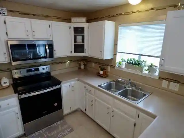 5th image of 1201 Velvet Leaf Dr Dr, Madison, WI 53719 | MLS# 2027531