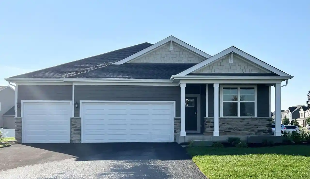 1st image of 5739 Hunter Dr Dr, Racine, WI 53406 | MLS# 1970518