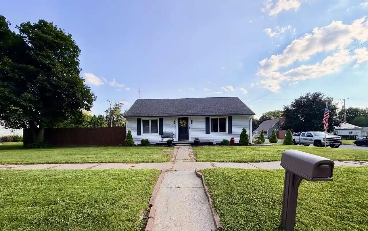 Homes for sale in Cassville, WI | 322 W Dewey Street Street, Cassville, WI 53806 | MLS# 2027539