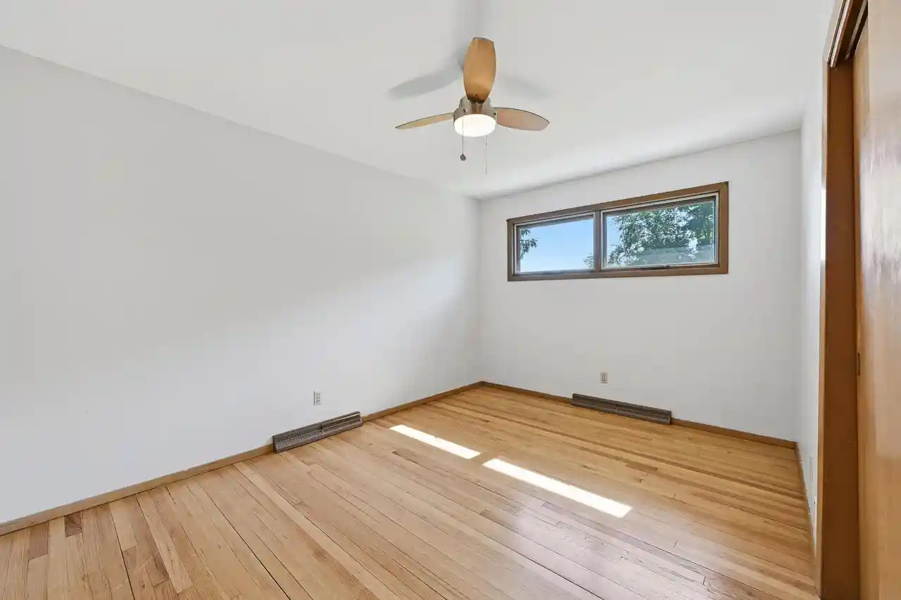 5th image of 8920 388Th Avenue Avenue, Burlington, WI 53105 | MLS# 1970542