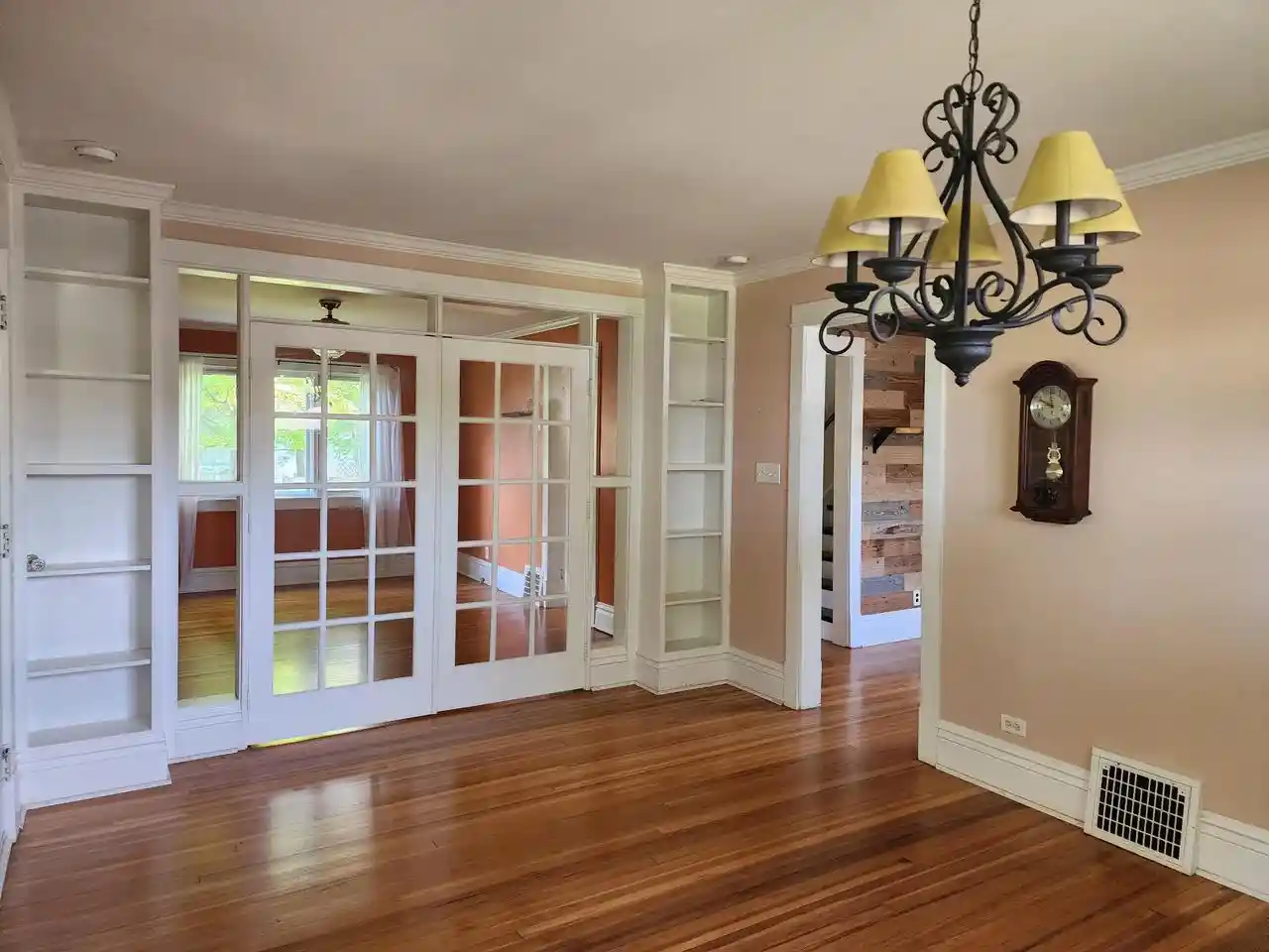 4th image of 10880 39Th Avenue Avenue, Pleasant Prairie, WI 53158 | MLS# 1970559