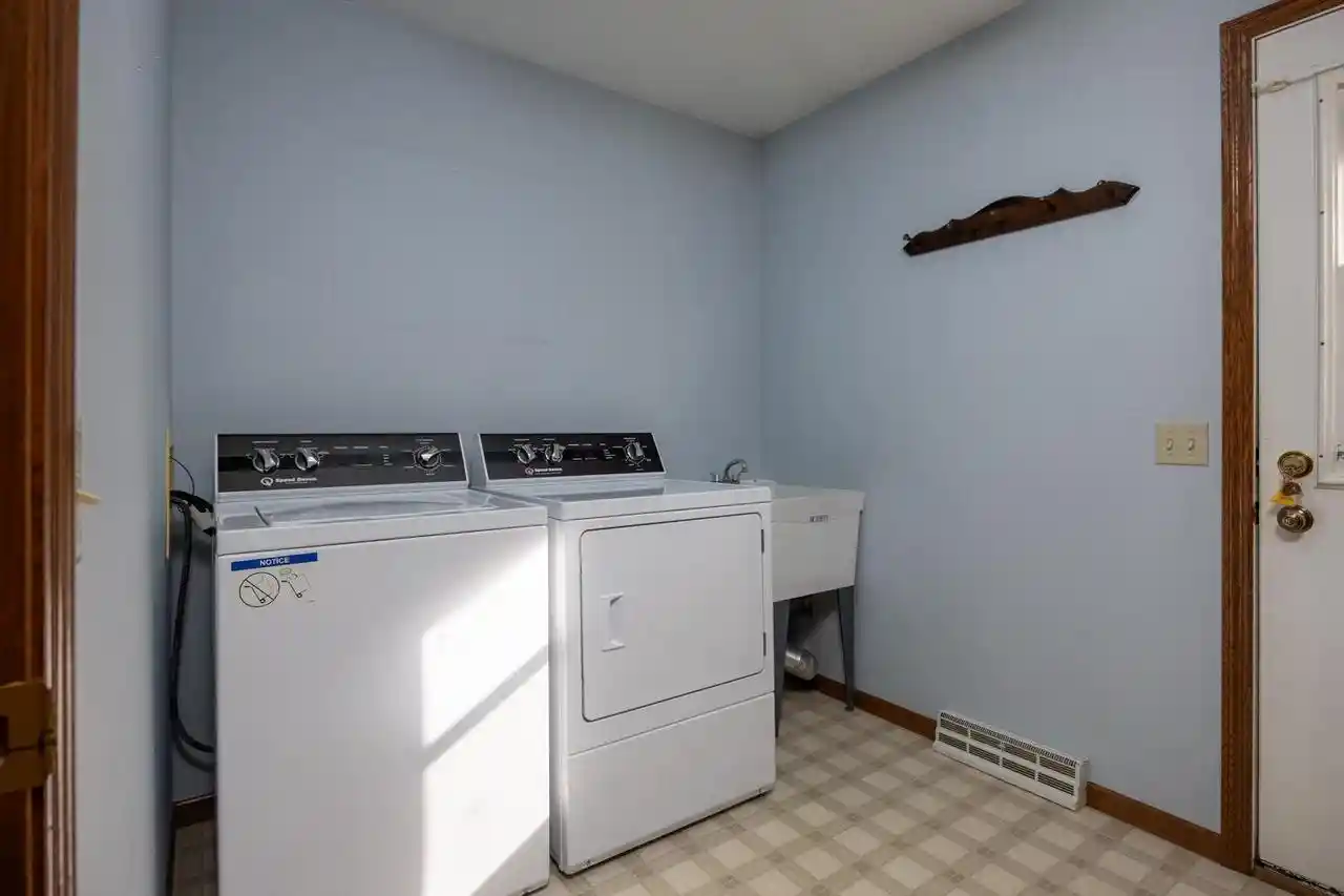 Photo 3 of Single family home for sale at 440 Aspen Court Court, Verona, WI 53593 | MLS# 2027556 | Listing updated on 2026-10-06