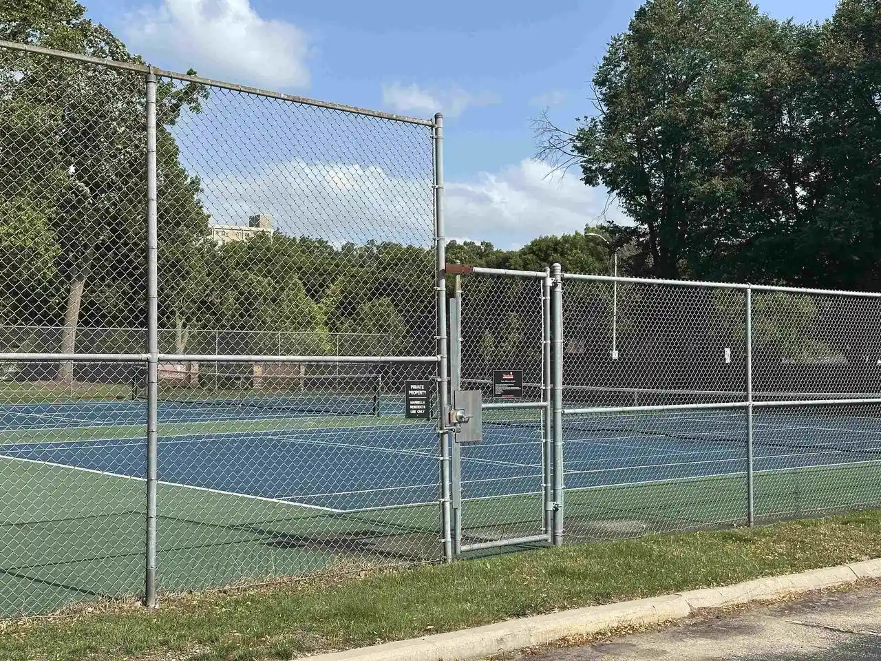2nd image of 325 S Yellowstone Dr Dr, Madison, WI 53705