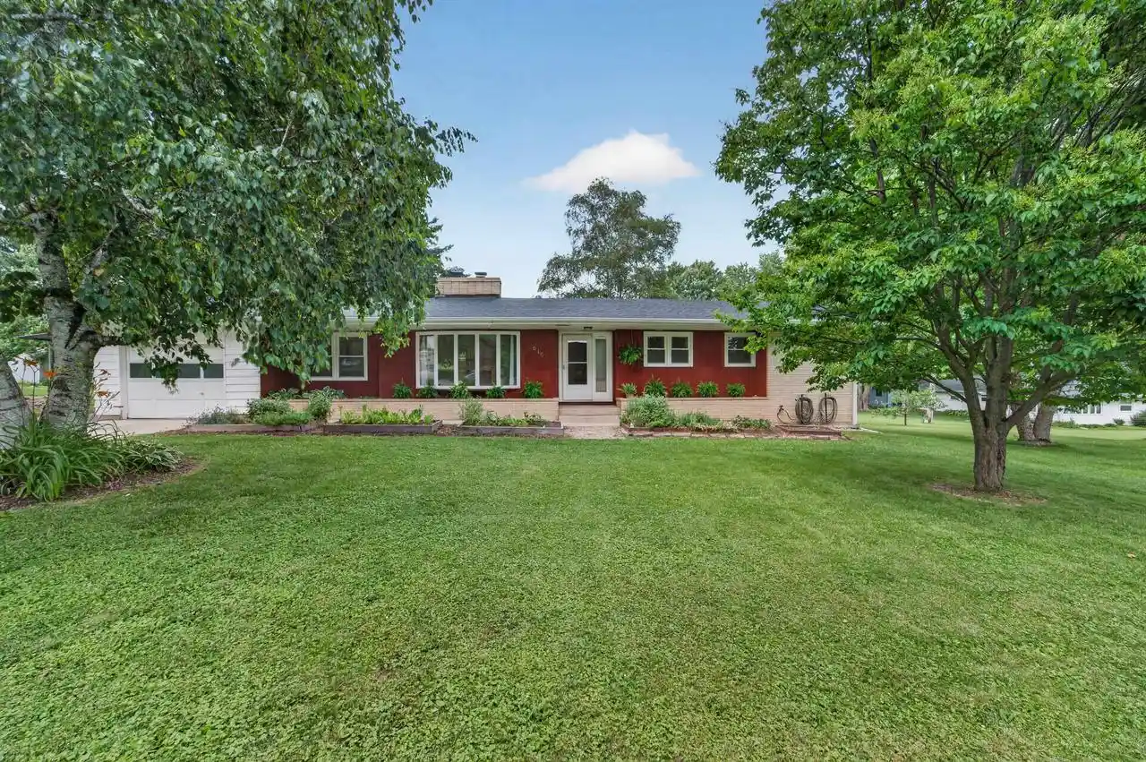 Homes for sale in Belleville, WI | 615 Village Dr Dr, Belleville, WI 53508 | MLS# 2027558