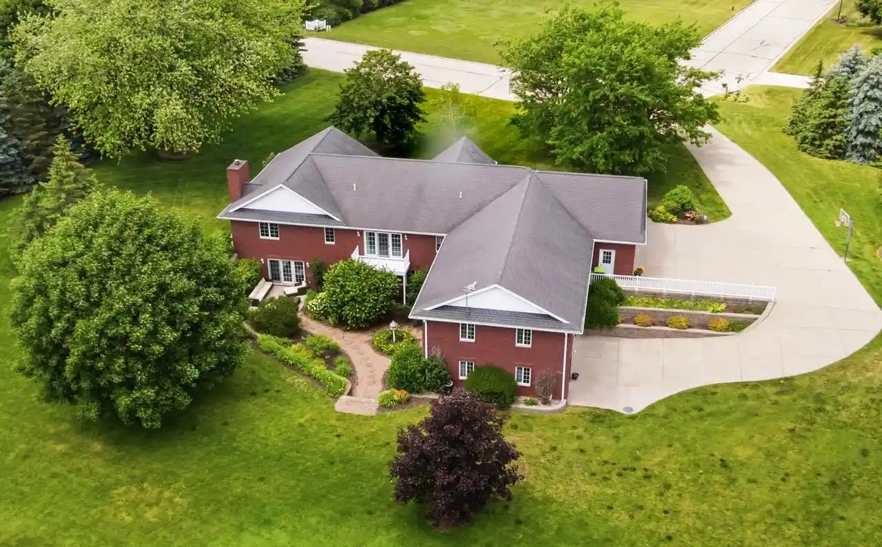 Homes for sale in Hilbert, WI | 1 W Cedar Street Street, Hilbert, WI 54129 | MLS# 50328715