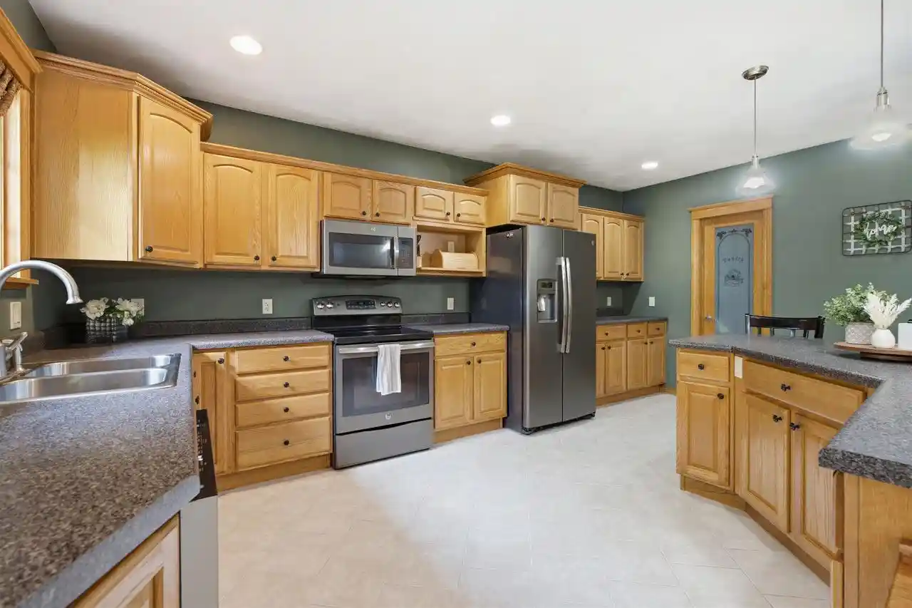 Homes for sale in Hilbert, WI | 1 W Cedar Street Street, Hilbert, WI 54129 | MLS# 50328715