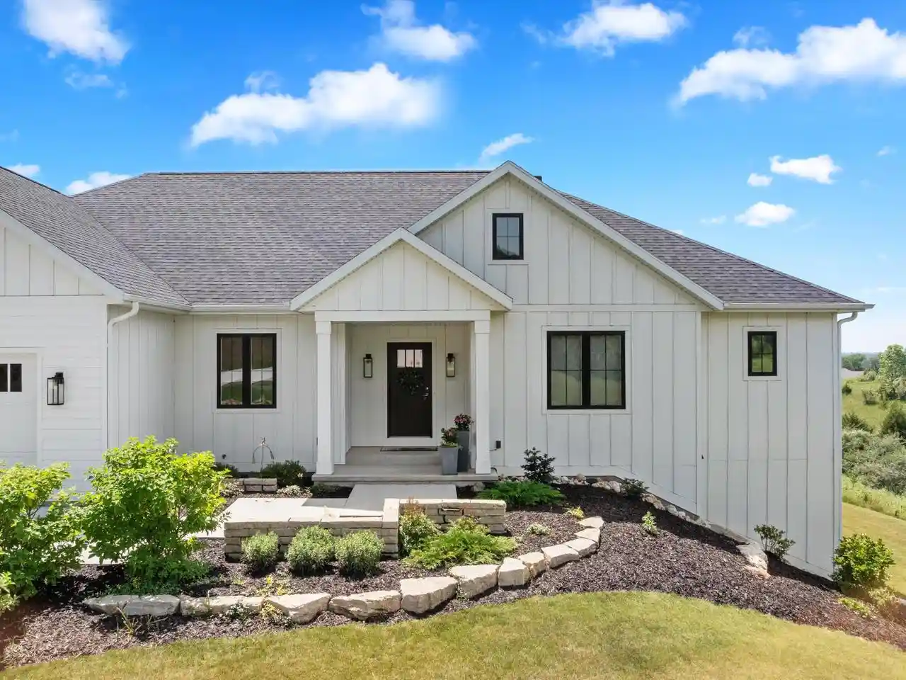 Homes for sale in Elkhart Lake, WI | W6812 Lake View Dr Dr, Elkhart Lake, WI 53020 | MLS# 1970570