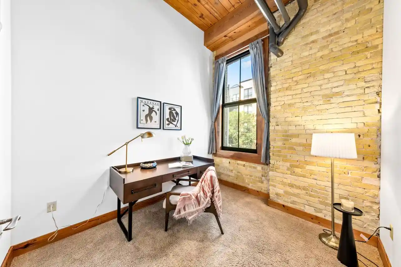 4th image of 1818 N Water Street Street #206, Milwaukee, WI 53202 | MLS# 1970566