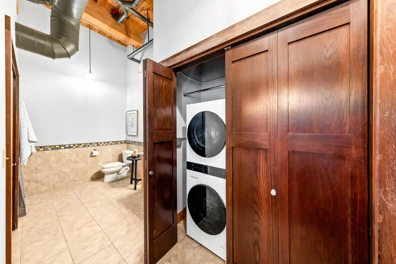 5th image of 1818 N Water Street Street #206, Milwaukee, WI 53202 | MLS# 1970566