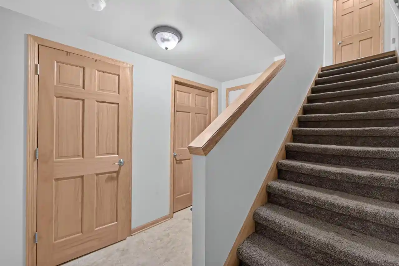 5th image of 707 Cricket Ln Ln, Middleton, WI 53562