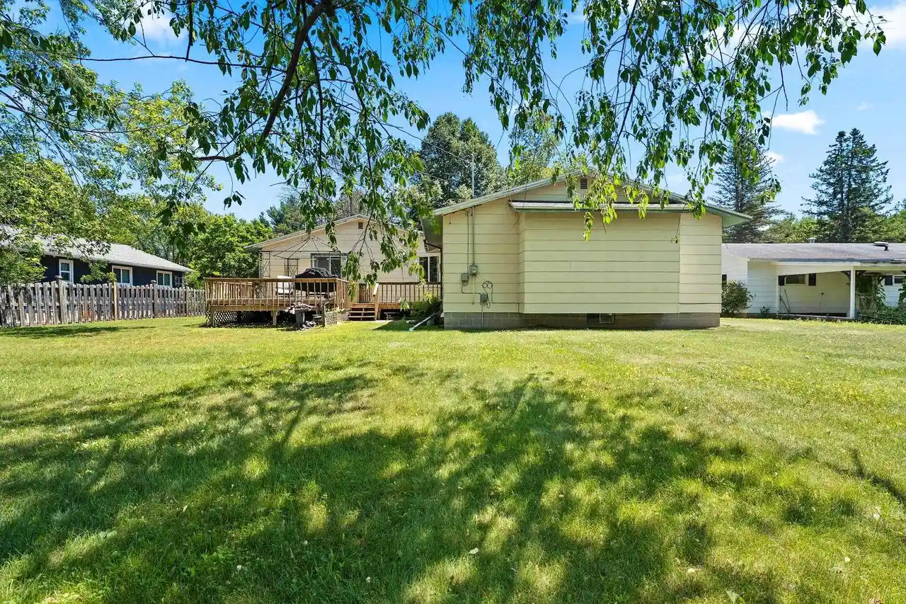 3rd image of 461 Wells Avenue Avenue, Peshtigo, WI 54157 | MLS# 50328711