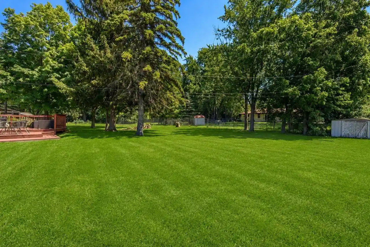 Homes for sale in New Berlin, WI | 17701 W Rogers Dr Dr, New Berlin, WI 53146 | MLS# 1970571
