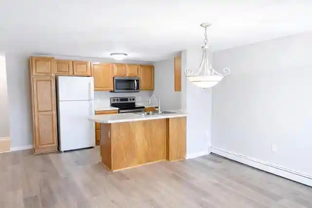 5th image of 7401 Century Pl Pl #103B, Middleton, WI 53562 | MLS# 2027571