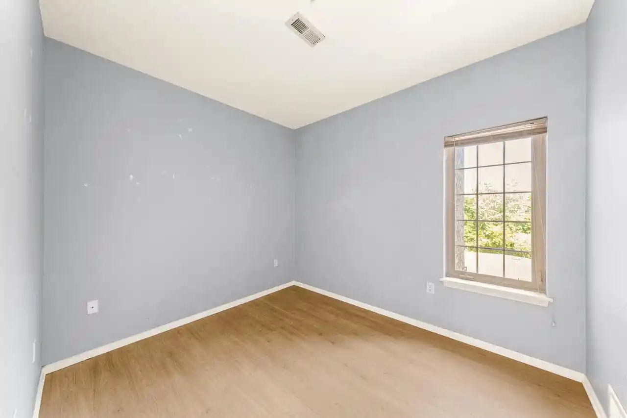 5th image of 13060 W Bluemound Road Road #201, Elm Grove, WI 53122 | MLS# 1970581