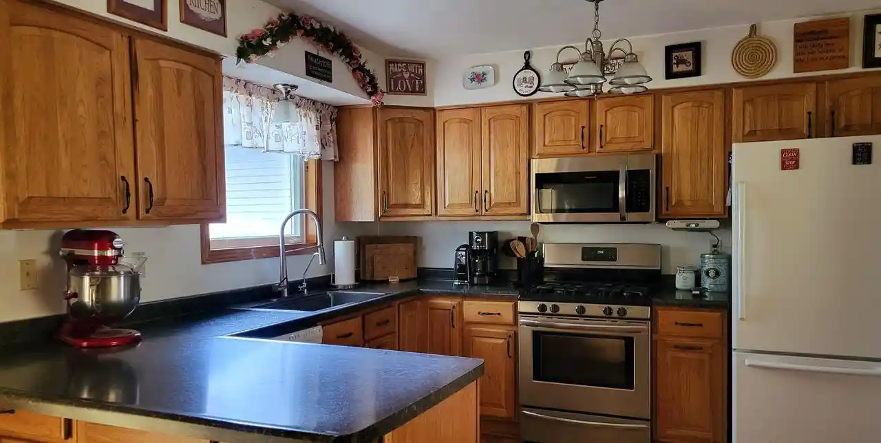 Homes for sale in Dodgeville, WI | 614 W Washington Street Street, Dodgeville, WI 53553 | MLS# 2027574