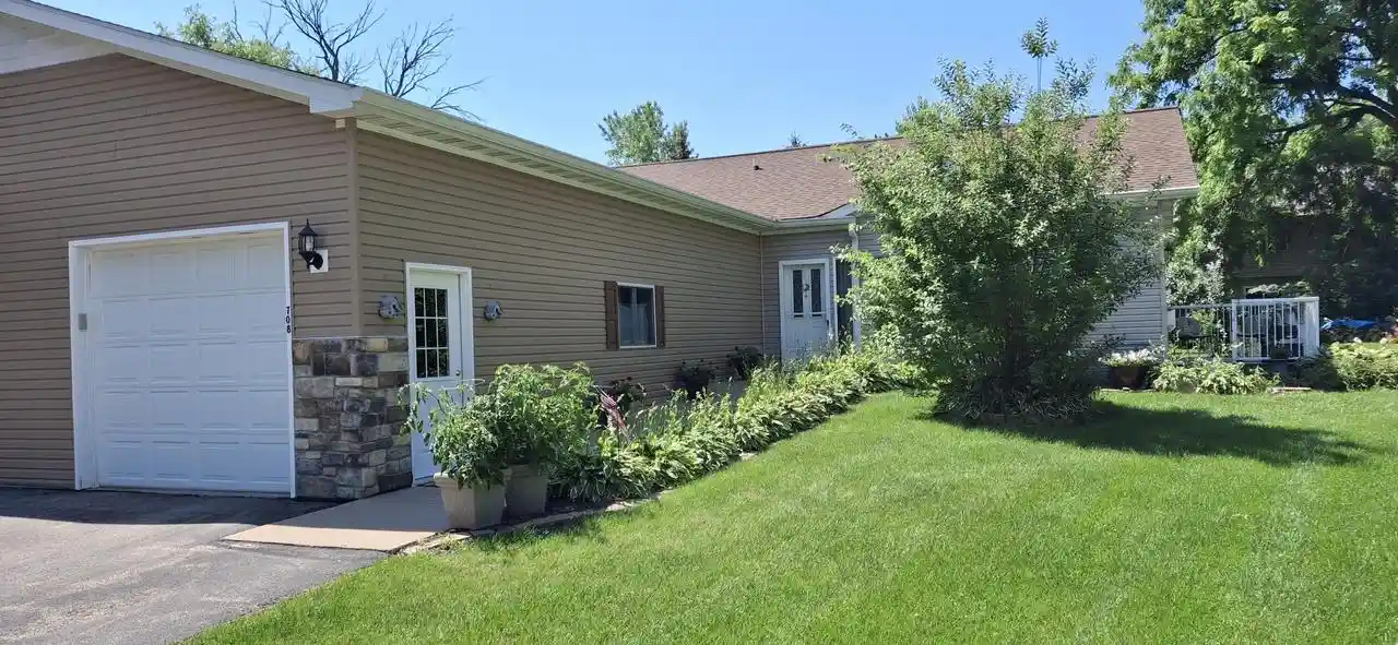 1st image of 708 Riverview Court Court, Jefferson, WI 53549 | MLS# 1970584