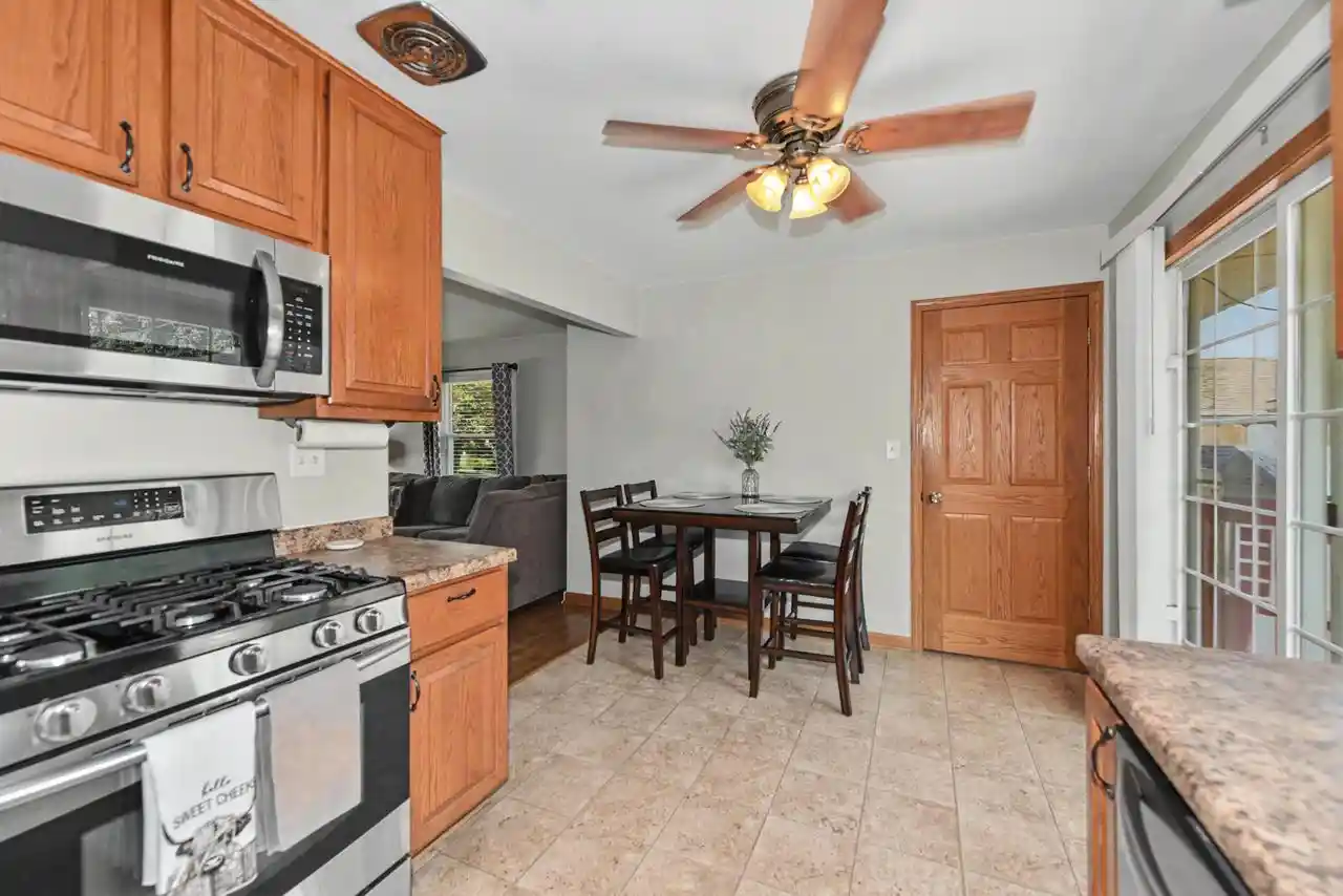 Homes for sale in South Milwaukee, WI | 729 Clark Avenue Avenue, South Milwaukee, WI 53172 | MLS# 1970591