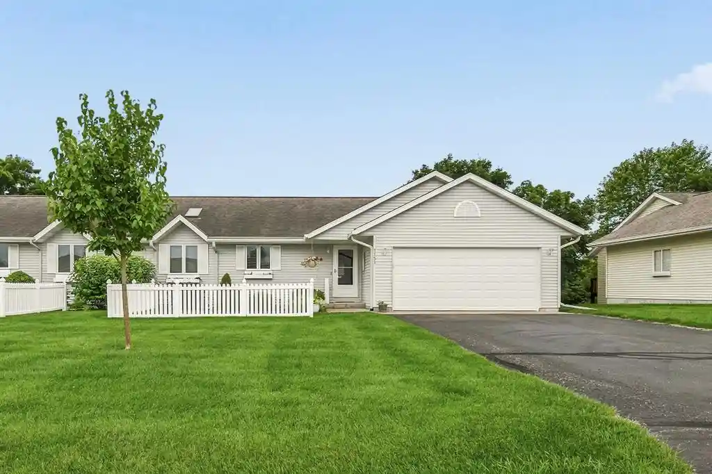 Homes for sale in Chippewa Falls, WI | 1151 Weather Ridge Road Road, Chippewa Falls, WI 54729 | MLS# 1603034