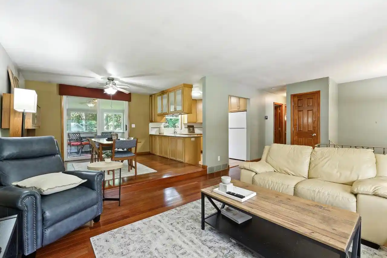 5th image of 2251 Beechwood Dr Dr, Plover, WI 54467 | MLS# 22603139