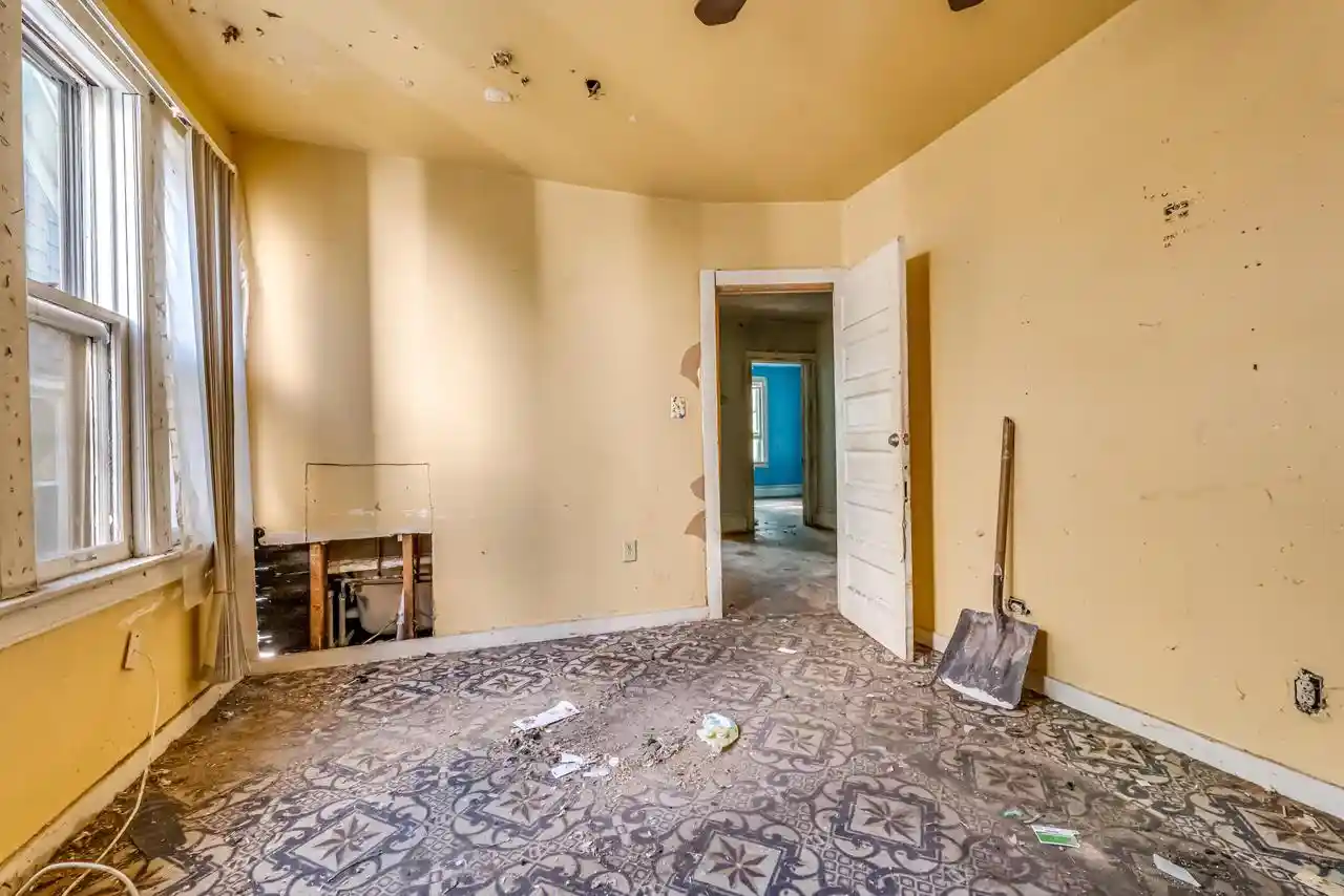 Listing Photo 4 - Condo for sale in building located at 606 N 29th St St, Milwaukee, WI 53208 - Unit #606A