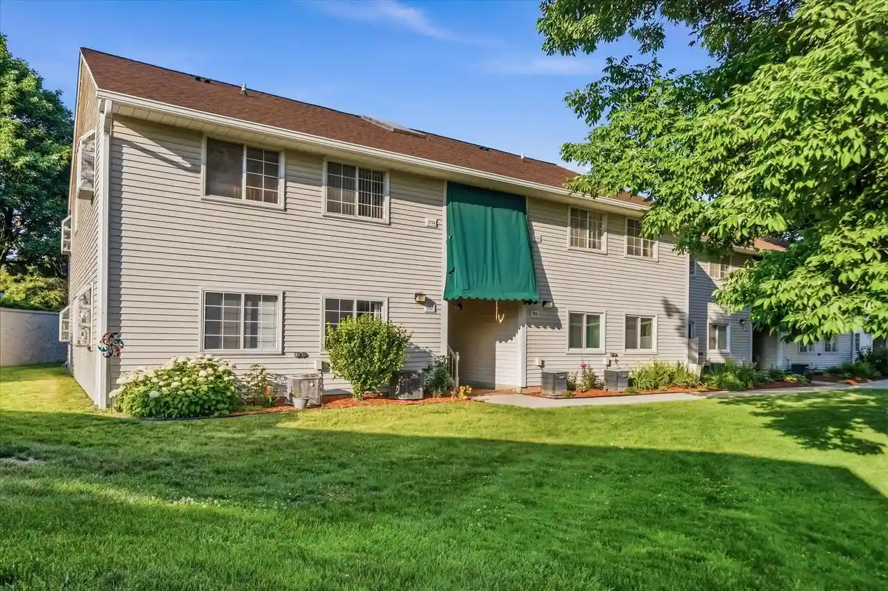 Homes for sale in Port Washington, WI | 1755 Parknoll Lane Lane #4, Port Washington, WI 53074 | MLS# 1970628