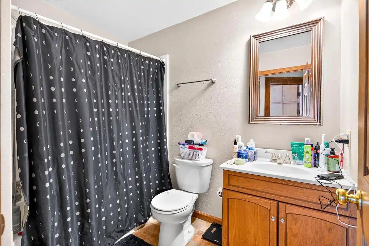 4th image of 1251 Walnut Street Street, Oshkosh, WI 54901 | MLS# 50328741