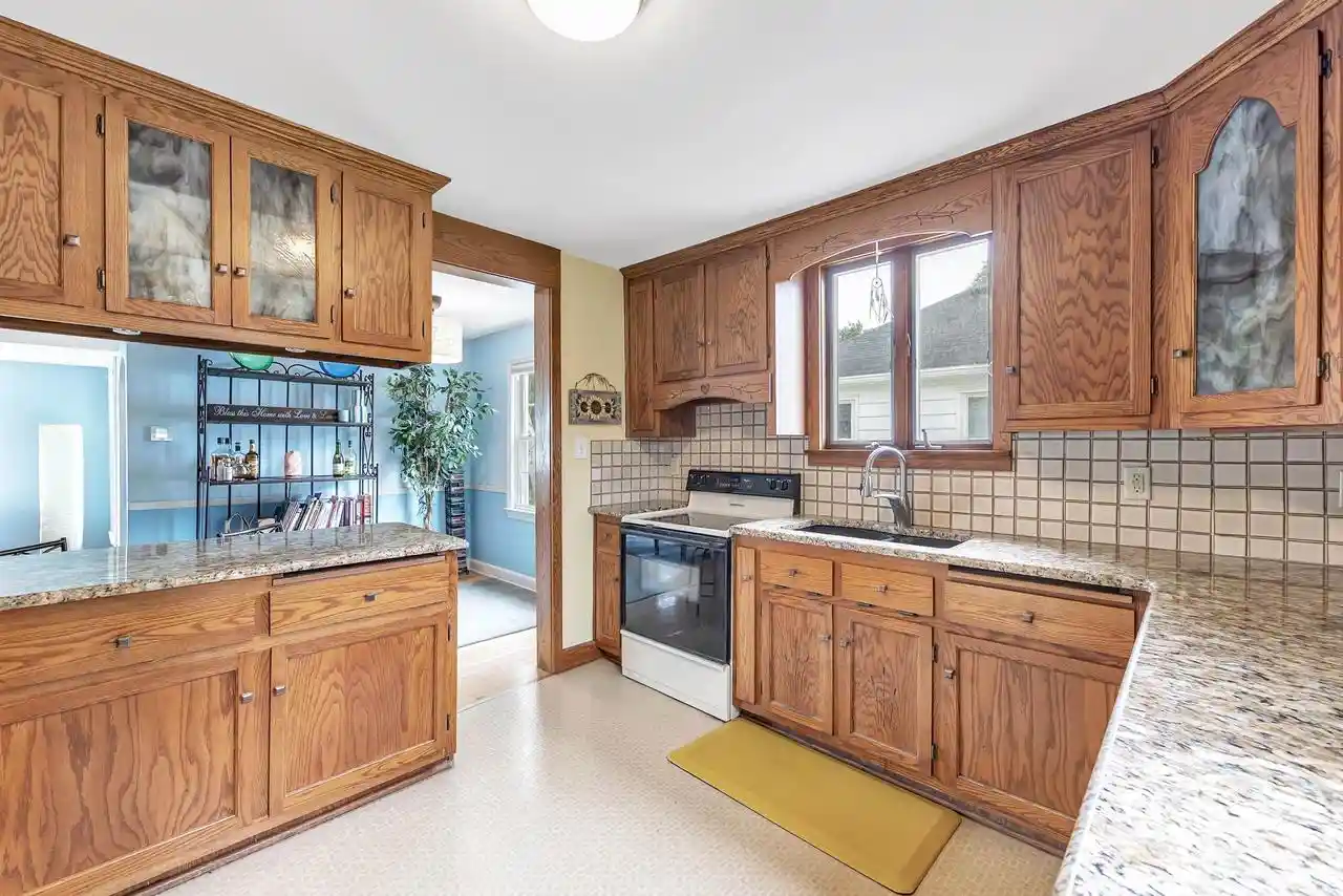 Homes for sale in Green Bay, WI | 829 Ethel Avenue Avenue, Green Bay, WI 54303 | MLS# 50328726