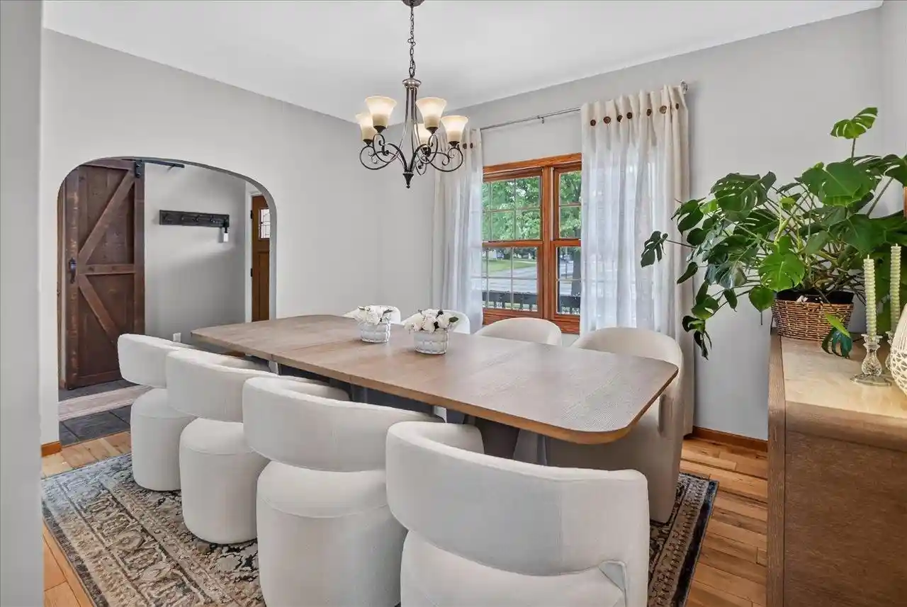Photo 3 of Single family home for sale at 1730 Stonehaven Dr Dr, Sun Prairie, WI 53590 | MLS# 2027602 | Listing updated on 2026-08-25
