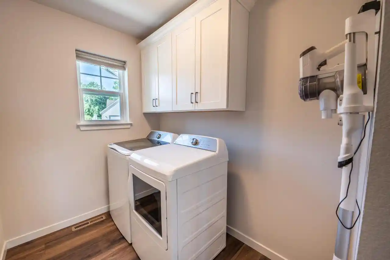 Homes for sale in Hartford, WI | 225 Acadia Avenue Avenue, Hartford, WI 53027 | MLS# 1970654