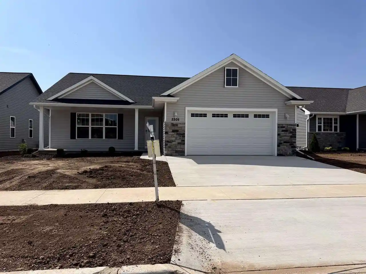 Photo 1 of Single family home for sale at 2205 Golden Gate Dr Dr, Appleton, WI 54913 | MLS# 50328759 | Listing updated on 2026-09-11