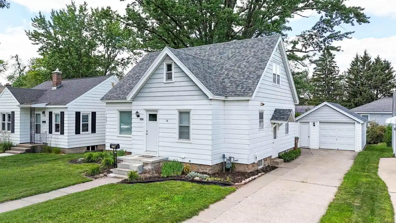 Photo 1 of Single family home for sale at 2256 Fourth Avenue Avenue, Stevens Point, WI 54481 | MLS# 22603152 | Listing updated on 2026-07-17