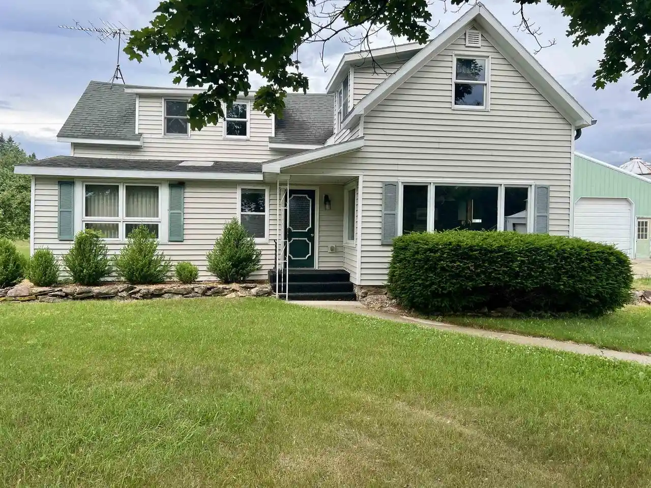 Homes for sale in Wausaukee, WI | W3030 State Hwy 180, Wausaukee, WI 54177 | MLS# 50328763