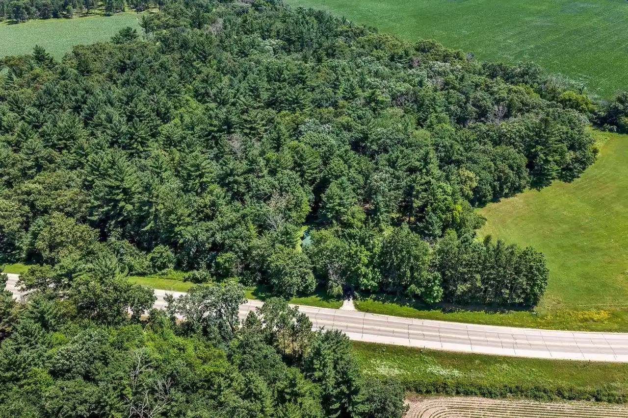 5th image of 2992 Hwy 13, Wisconsin Dells, WI 53965 | MLS# 2027612