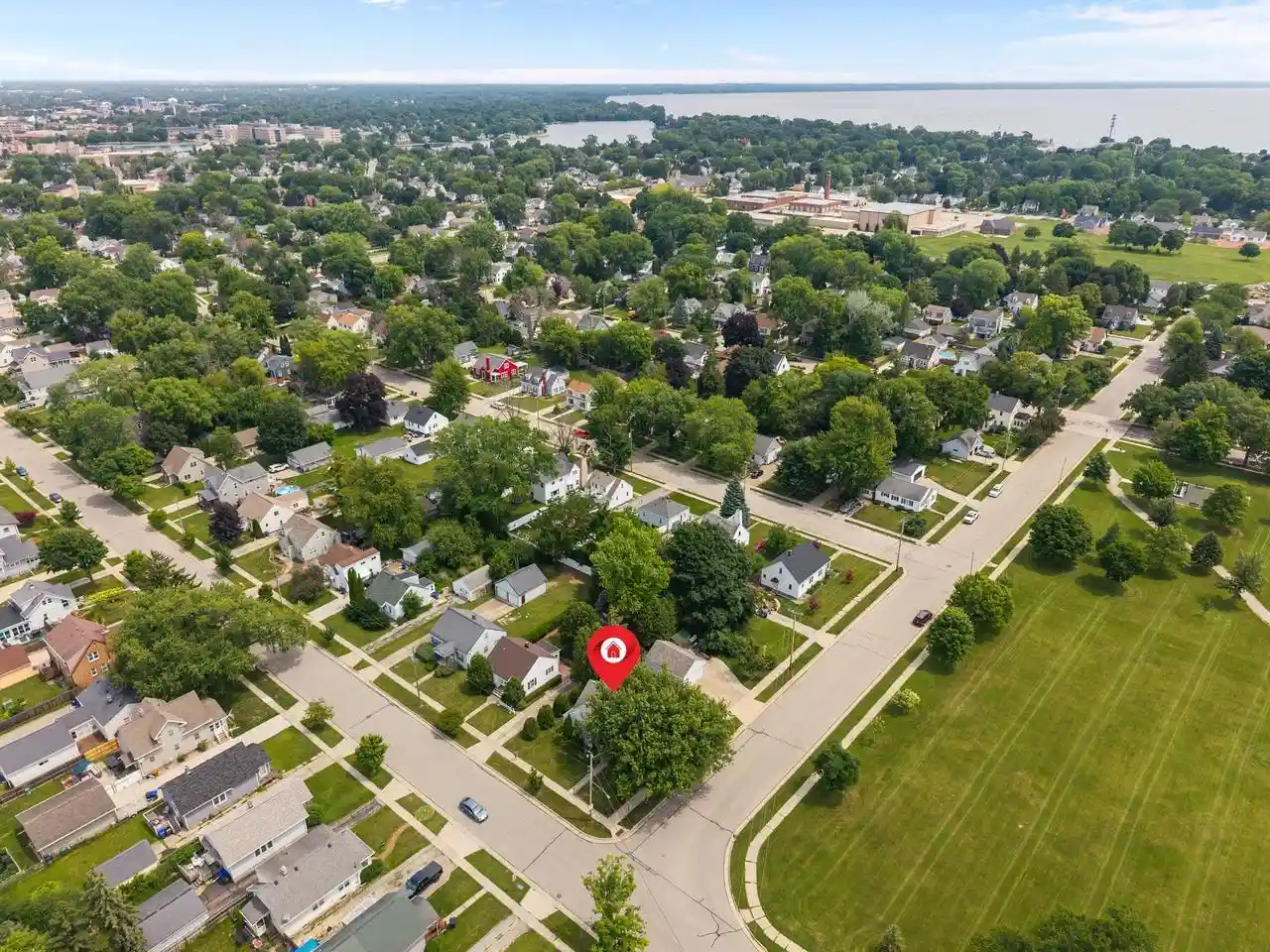 4th image of 882 Higgins Avenue Avenue, Neenah, WI 54956 | MLS# 50328776