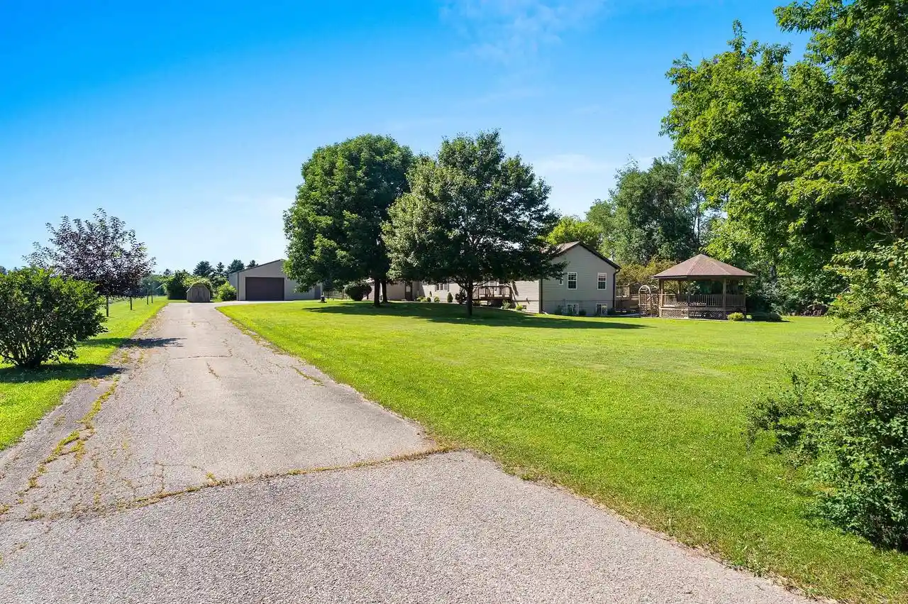 Homes for sale in Clintonville, WI | N10831 Kratzke Road Road, Clintonville, WI 54929 | MLS# 50328781