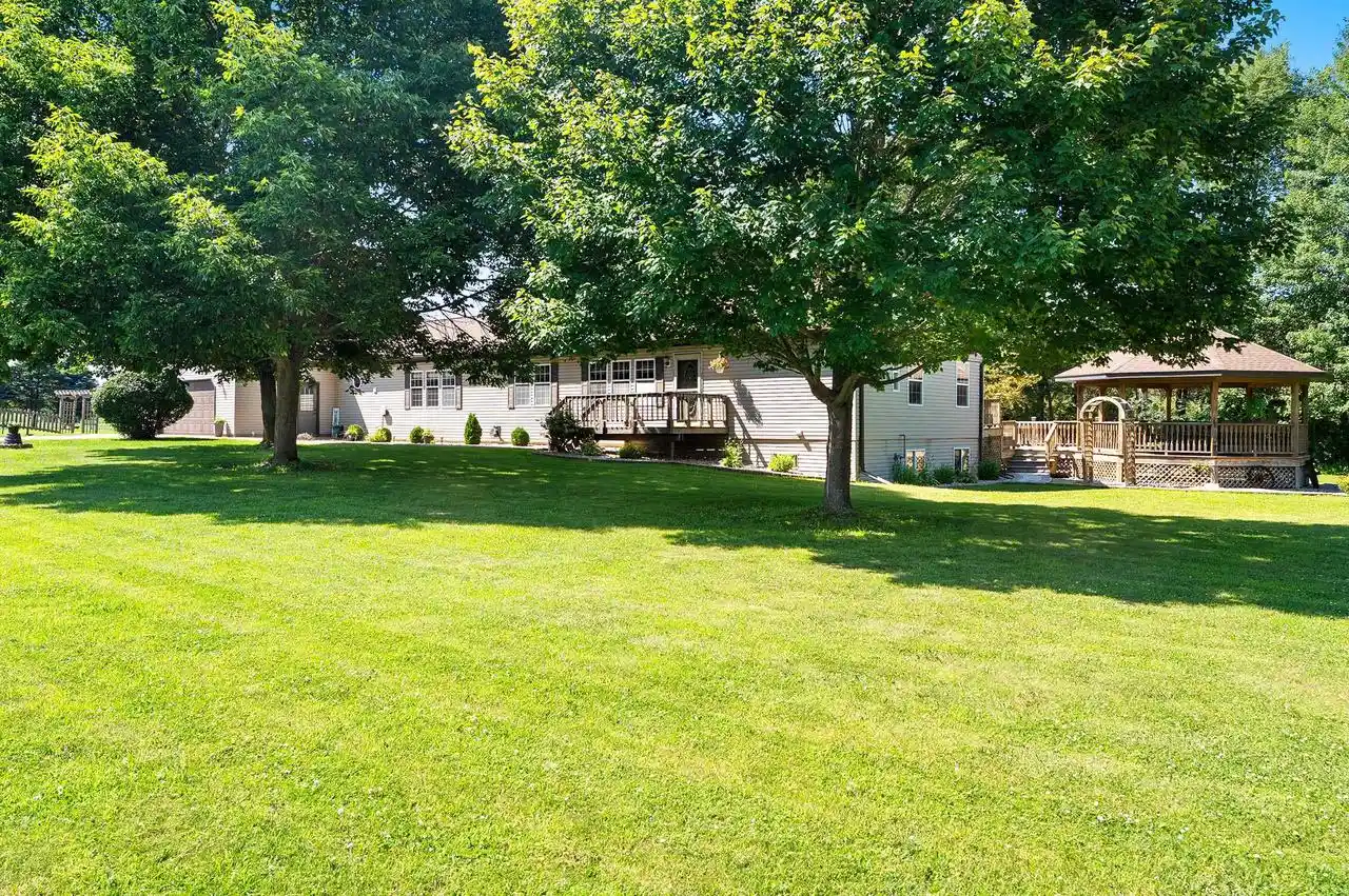 Homes for sale in Clintonville, WI | N10831 Kratzke Road Road, Clintonville, WI 54929 | MLS# 50328781