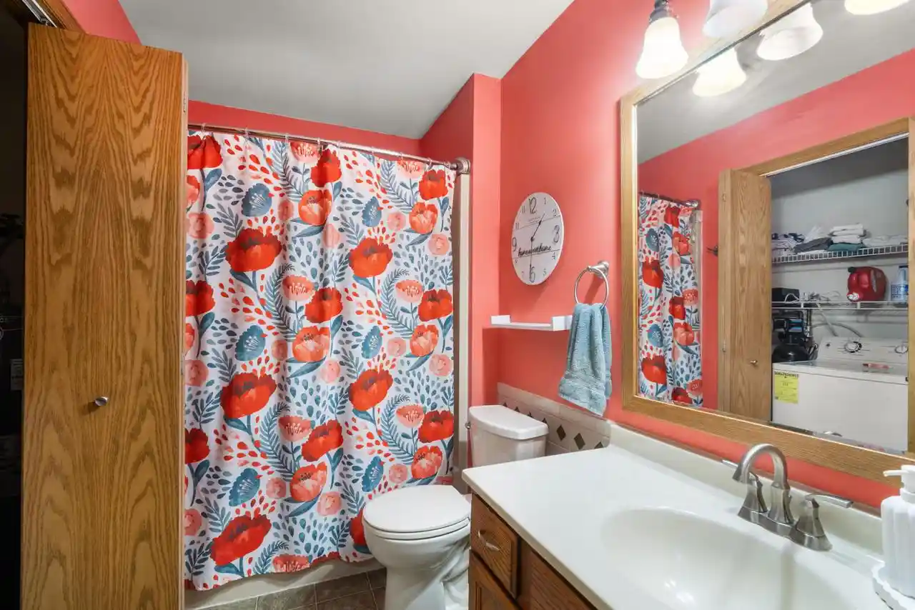 Homes for sale in Slinger, WI | 160 S Maple Avenue Avenue #1, Slinger, WI 53086 | MLS# 1970694