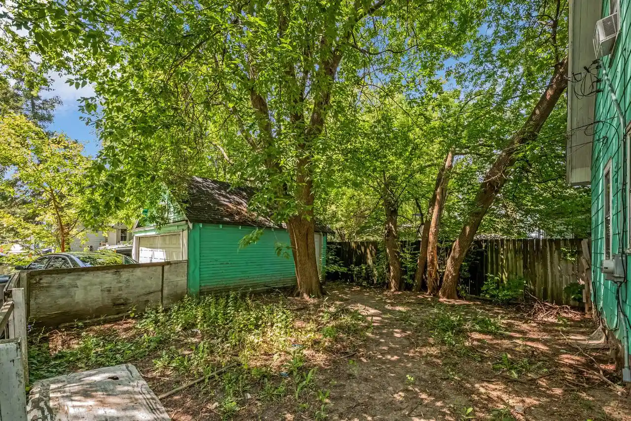 Photo 3 of Single family home for sale at 4201 W Sieben Pl Pl, Milwaukee, WI 53216 | MLS# 1970697 | Listing updated on 2026-09-08