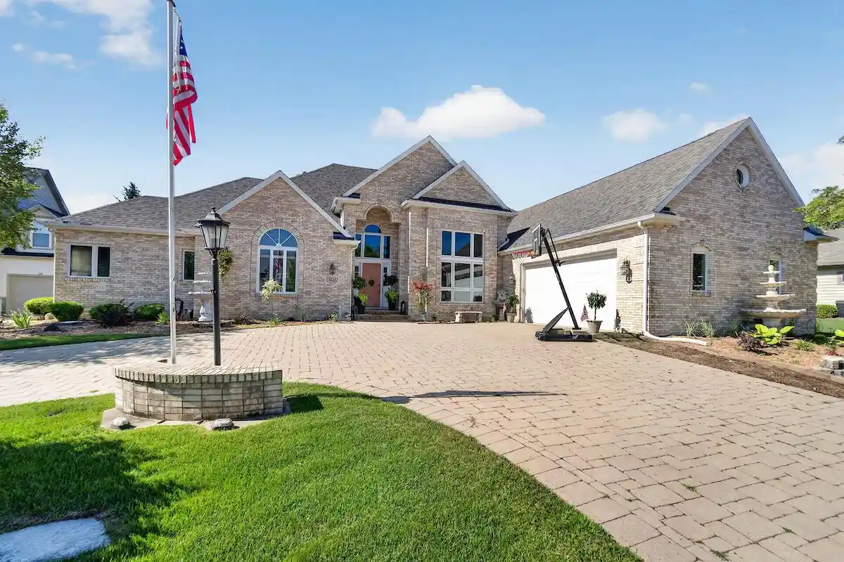 1st image of 3223 13th Pl Pl, Kenosha, WI 53144 | MLS# 1970715