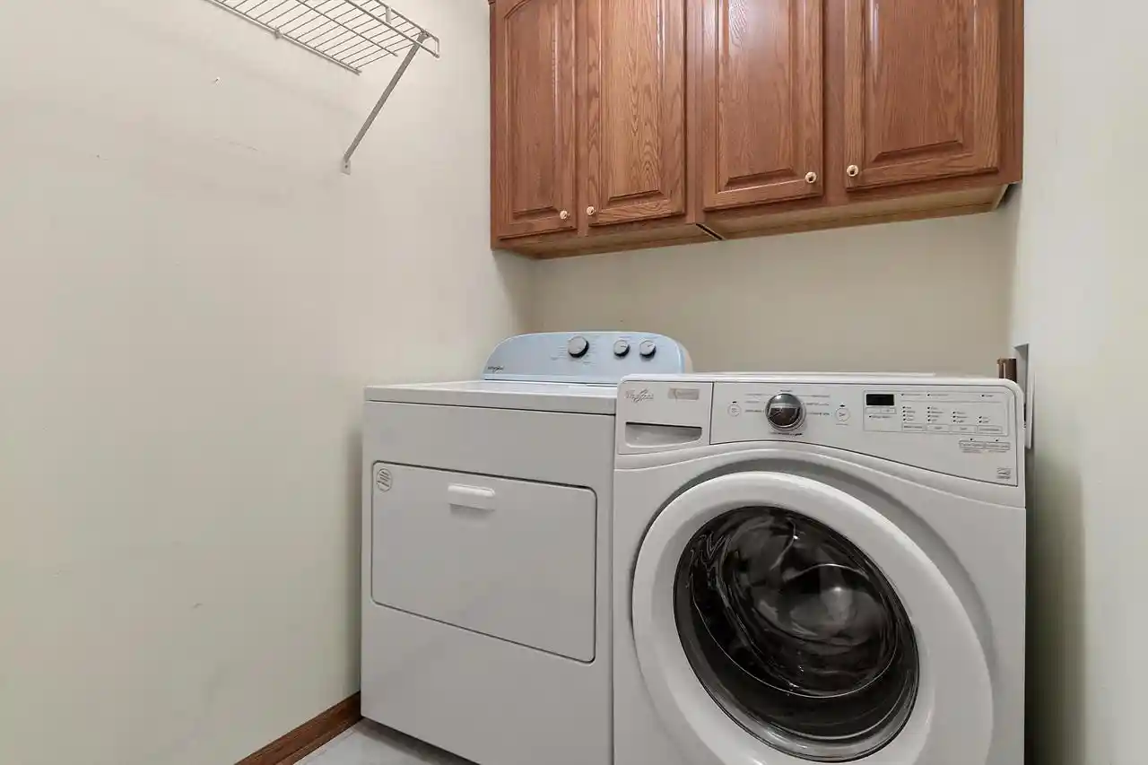 3rd image of W240n2365 E Pkwy Mdw Cir Cir, Pewaukee, WI 53072