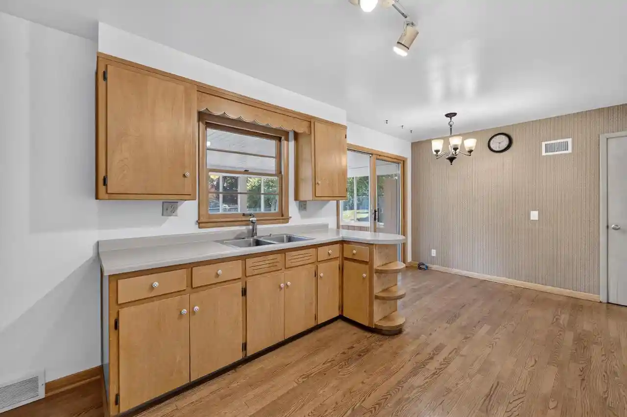 Photo 4 of Single family home for sale at 5509 Raymond Road Road, Madison, WI 53711 | MLS# 2027636 | Listing updated on 2026-08-13