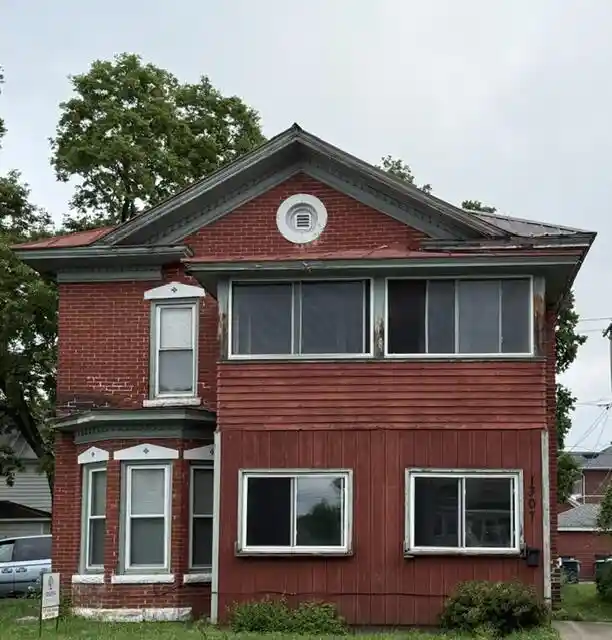1st image of 1303 Redfield Street Street, La Crosse, WI 54601 | MLS# 1970730